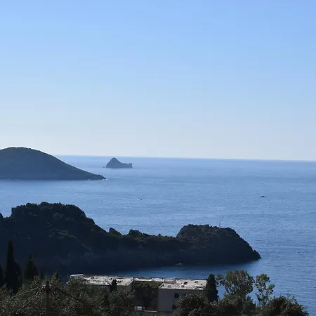 Manolo Corfu *